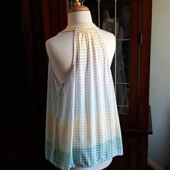 Lauren Conrad Sleeveless Tank. - Picture 5 of 7